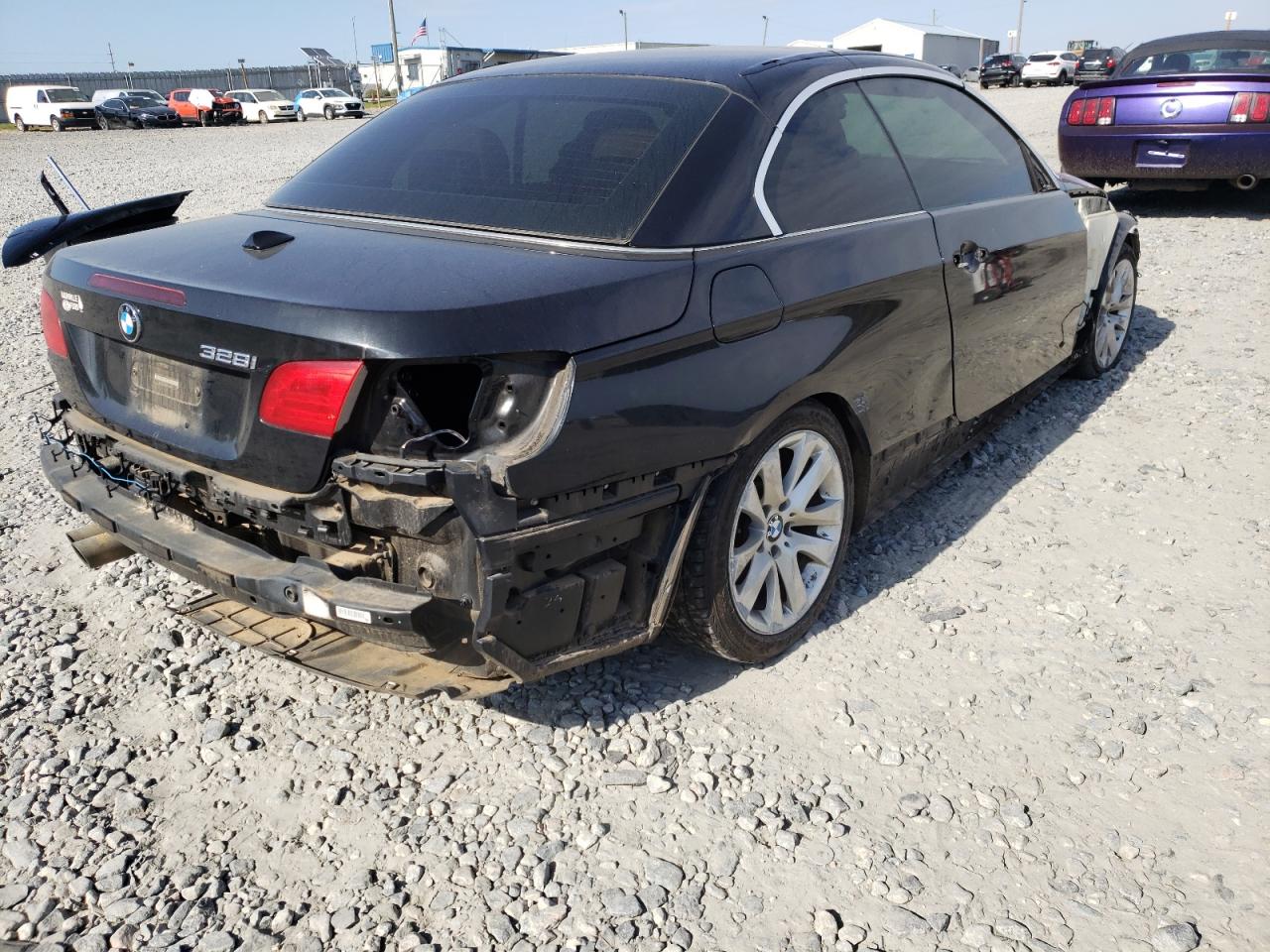 Photo 4 from auction – 2011 BMW 328 I with VIN WBADW3C50BE539892