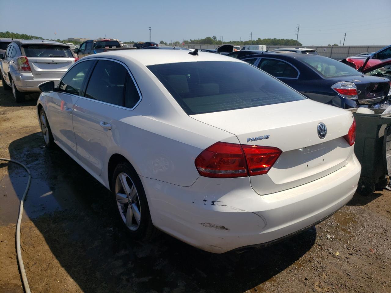 Photo 3 from auction – 2012 VOLKSWAGEN PASSAT SE with VIN 1VWBH7A34CC064450