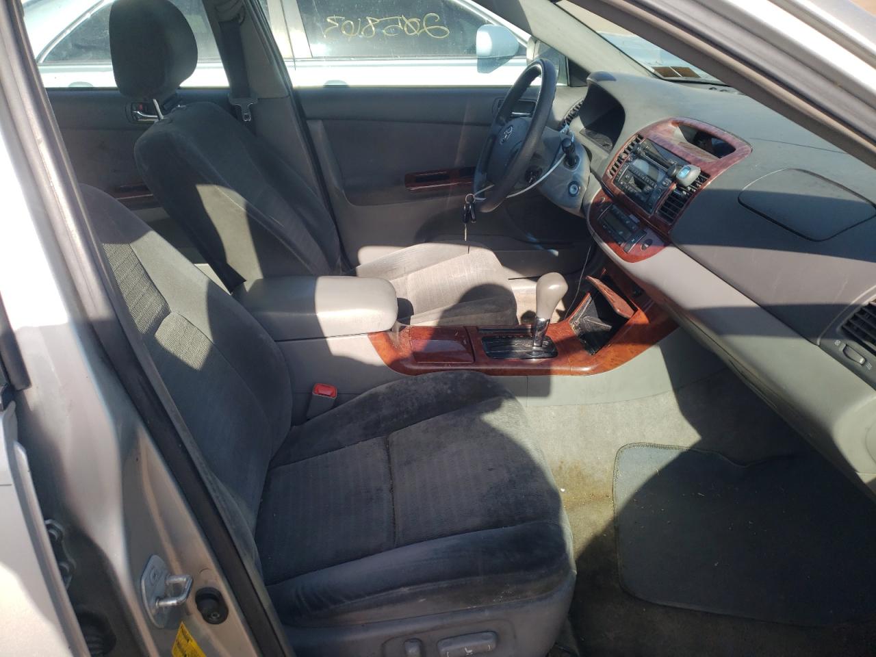 Photo 5 from auction – 2005 TOYOTA CAMRY LE with VIN 4T1BE30K55U041930