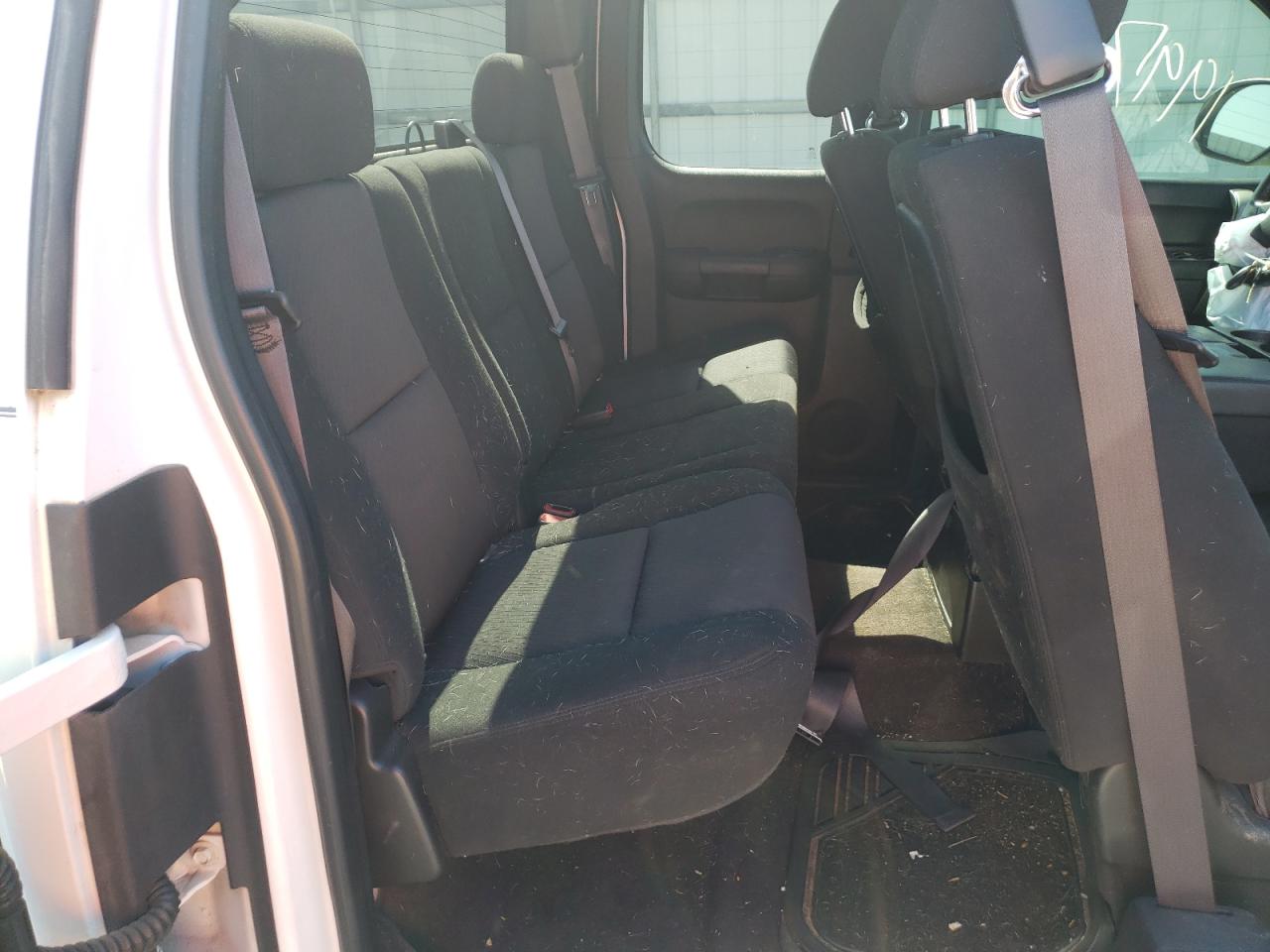 Photo 6 from auction – 2011 CHEVROLET SILVERADO with VIN 1GCRCSE08BZ229088