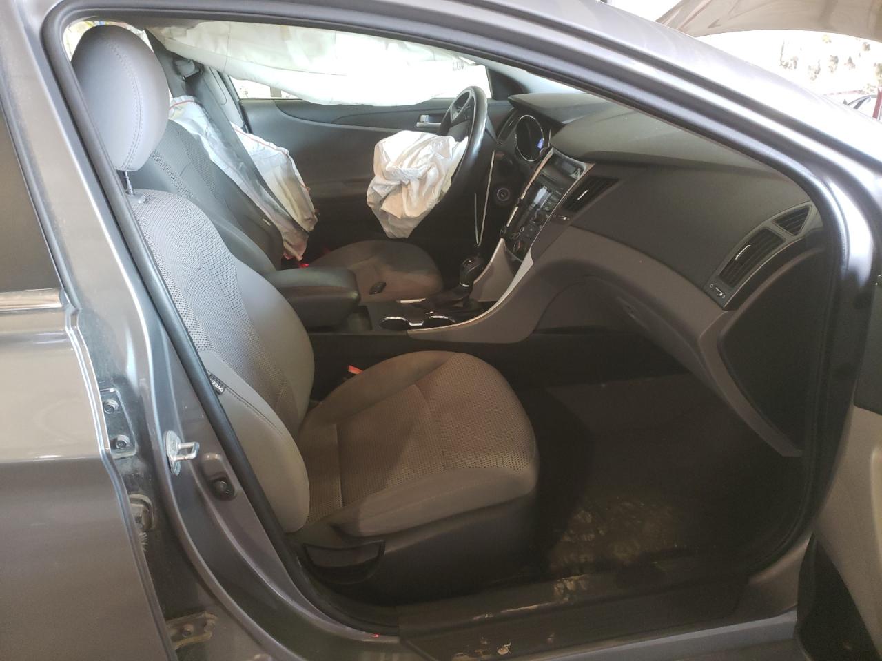 Photo 5 from auction – 2012 HYUNDAI SONATA GLS with VIN 5NPEB4AC4CH501030
