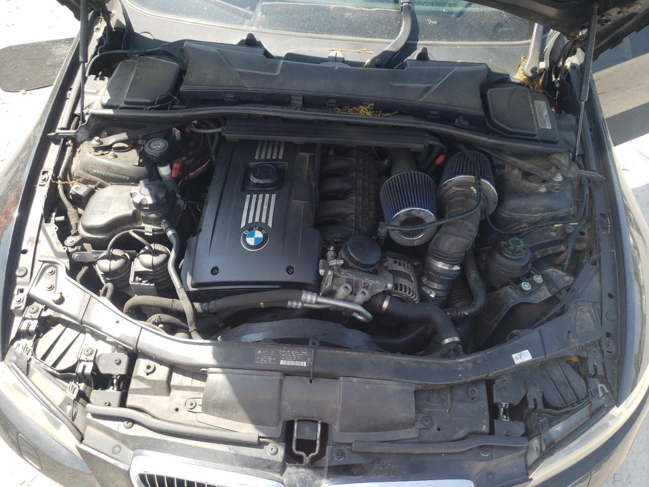 Photo 7 from auction – 2010 BMW 335 I with VIN WBAWL7C59AP476318