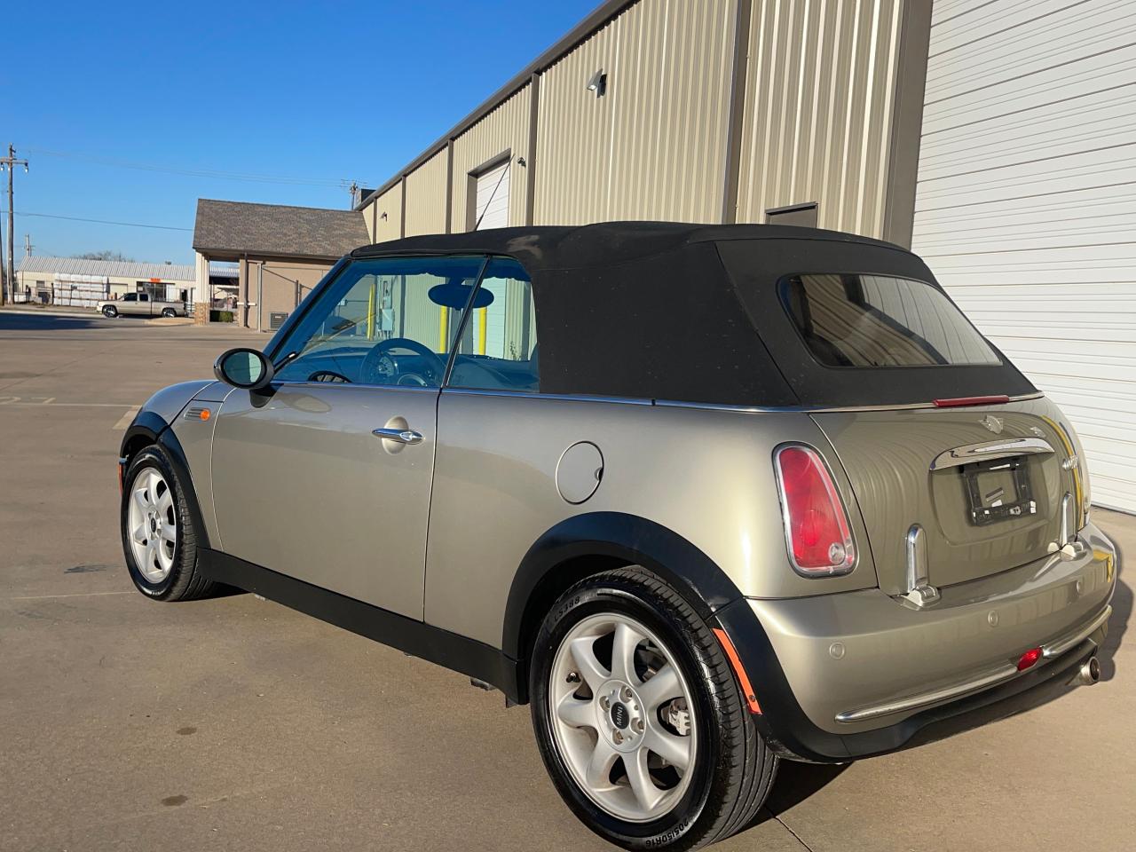 Photo 3 from auction – 2008 MINI COOPER with VIN WMWRF33588TG17929