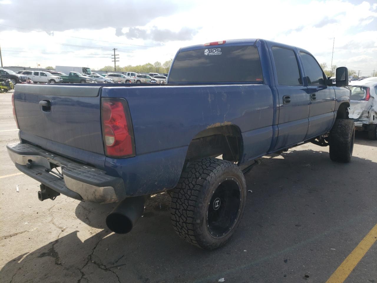 Photo 4 from auction – 2004 CHEVROLET SILVERADO with VIN 1GCHK23234F250972