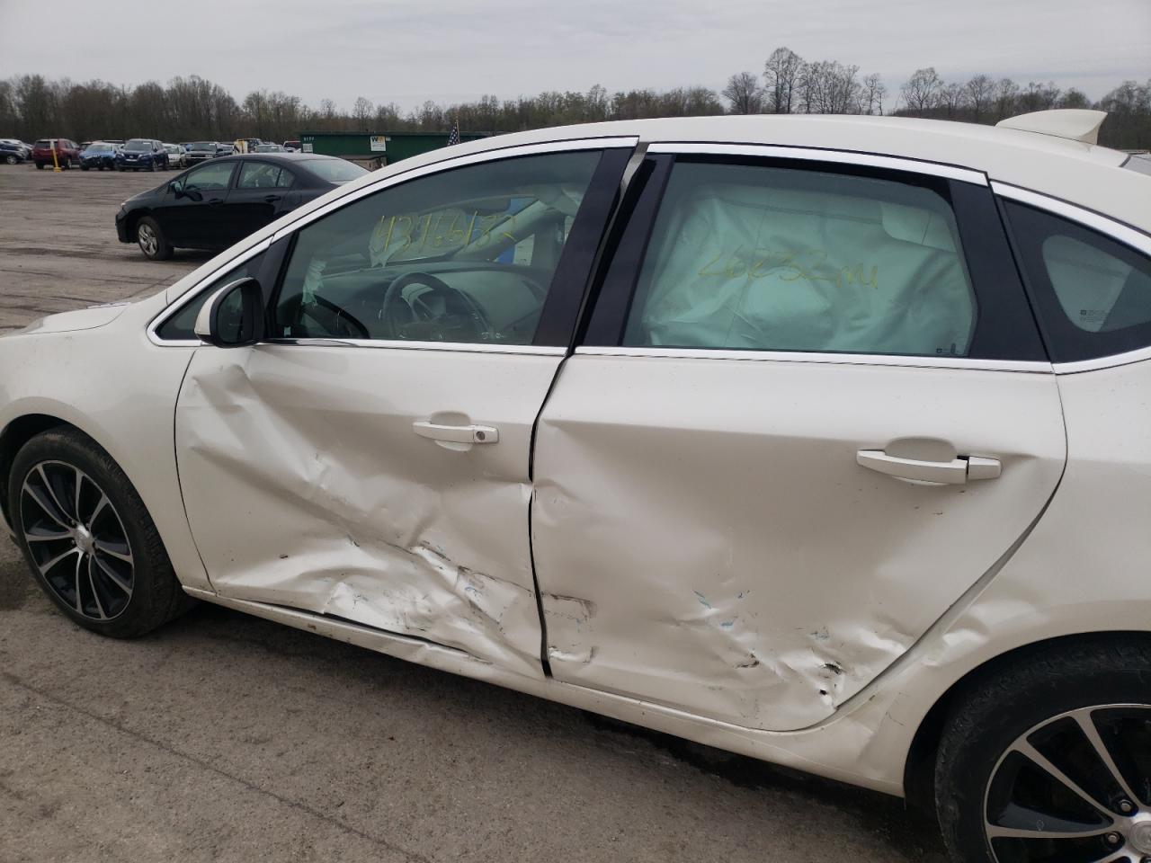 Photo 9 from auction – 2016 BUICK VERANO SPO with VIN 1G4PW5SK6G4124555