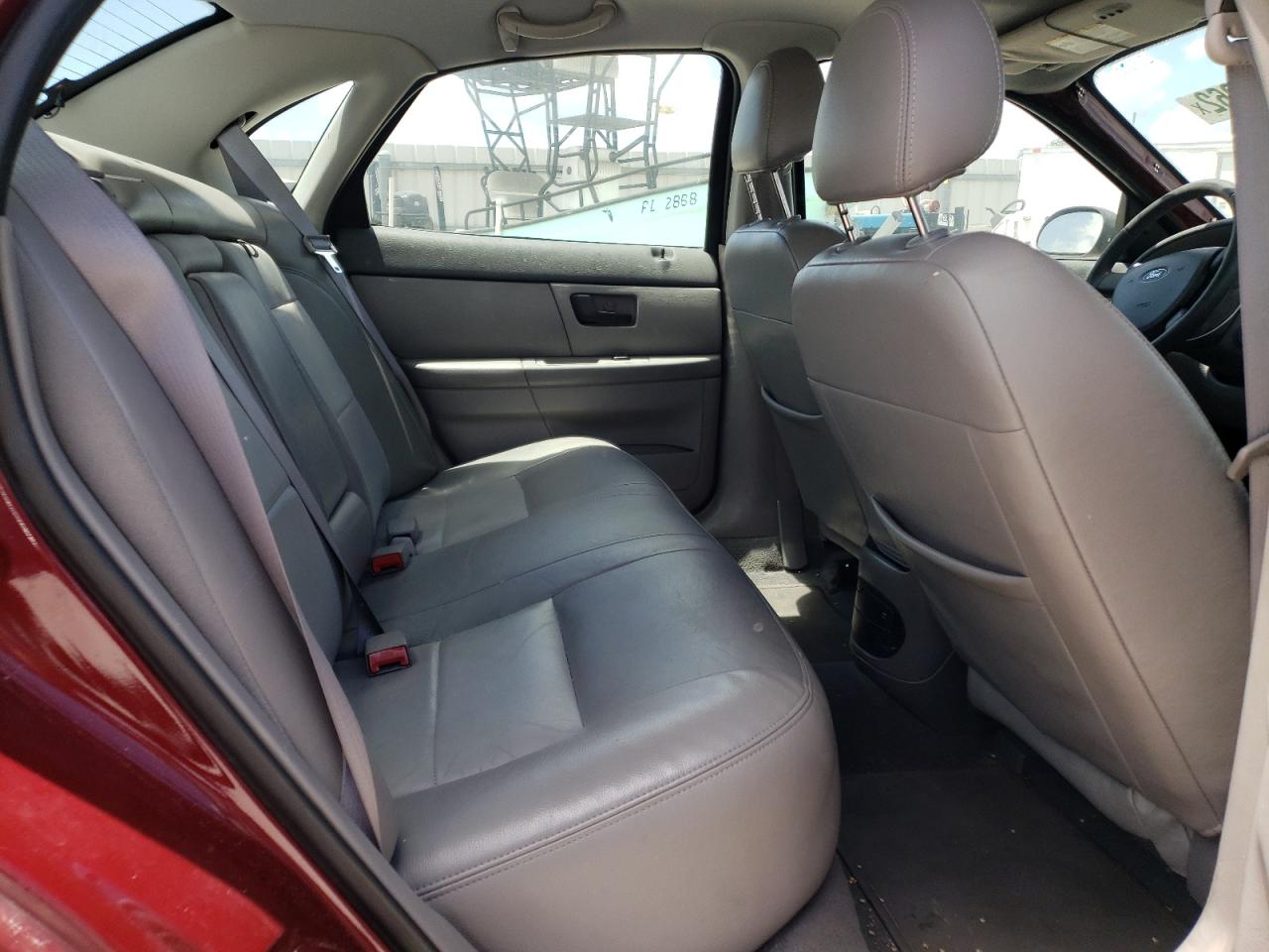 Photo 6 from auction – 2005 FORD TAURUS with VIN 1FAFP56U25A310932