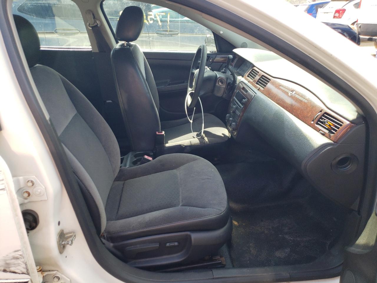 Photo 5 from auction – 2006 CHEVROLET IMPALA POL with VIN 2G1WS551969372530