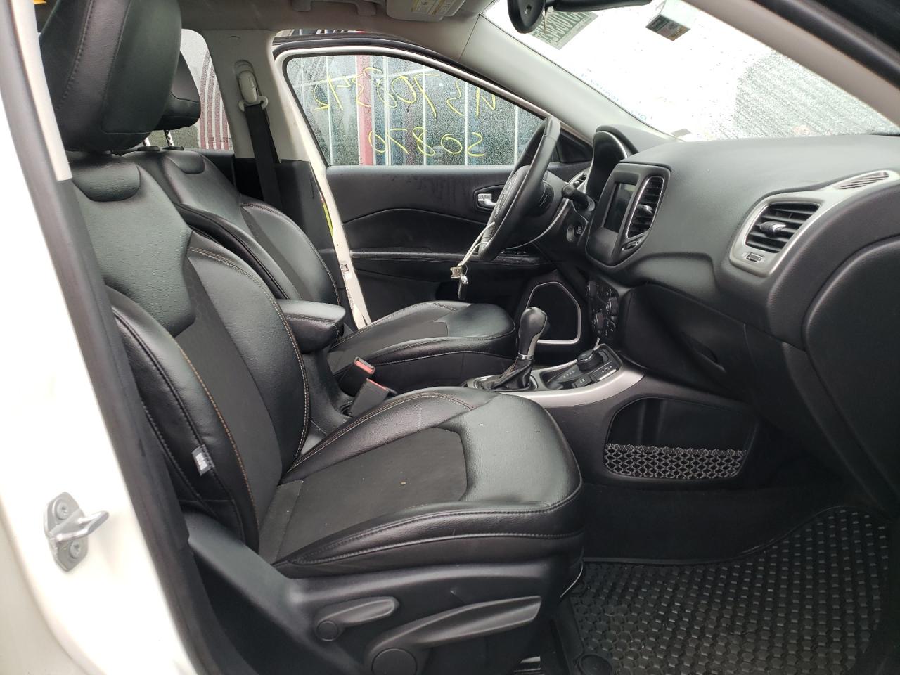 Photo 5 from auction – 2018 JEEP COMPASS LA with VIN 3C4NJDBB2JT399037