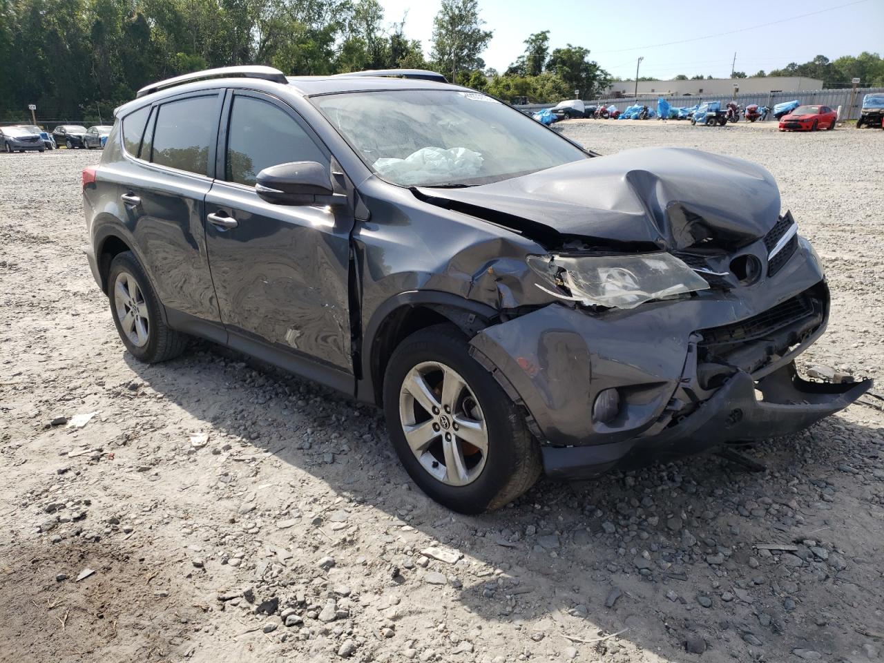 TOYOTA RAV4 XLE 2015 with VIN JTMWFREV2FD059179 - Photo from auction