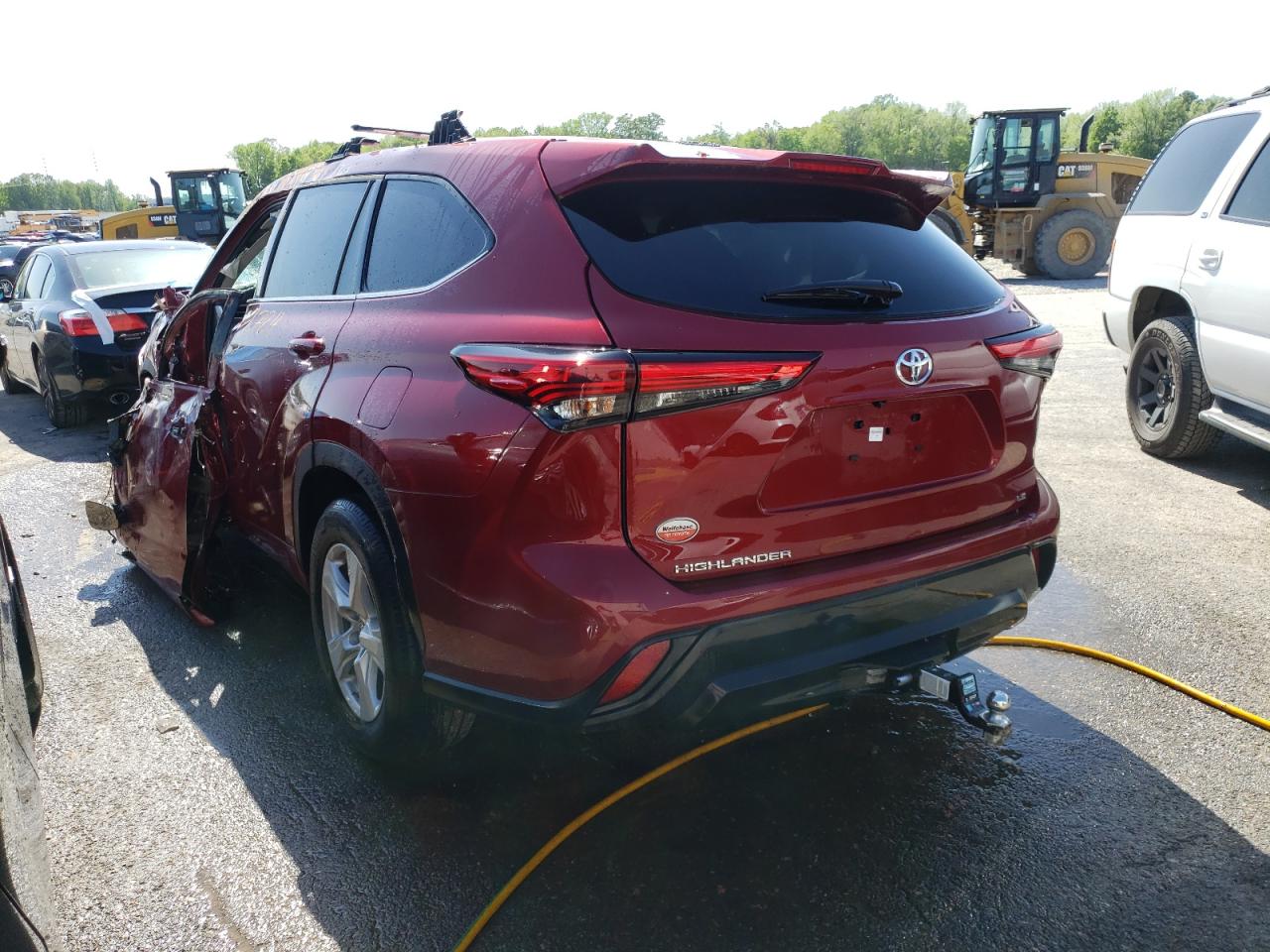 Photo 3 from auction – 2021 TOYOTA HIGHLANDER with VIN 5TDZZRAHXMS528721