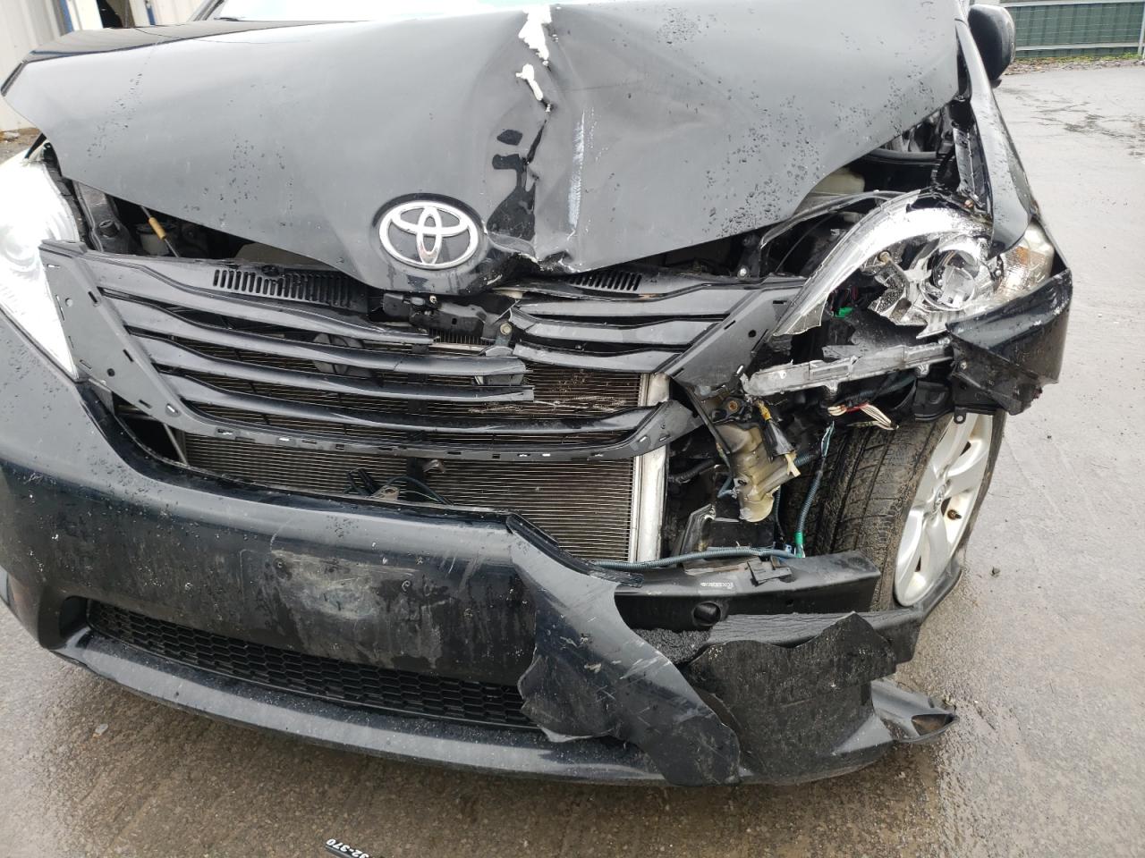 Photo 9 from auction – 2014 TOYOTA SIENNA LE with VIN 5TDKK3DCXES423326
