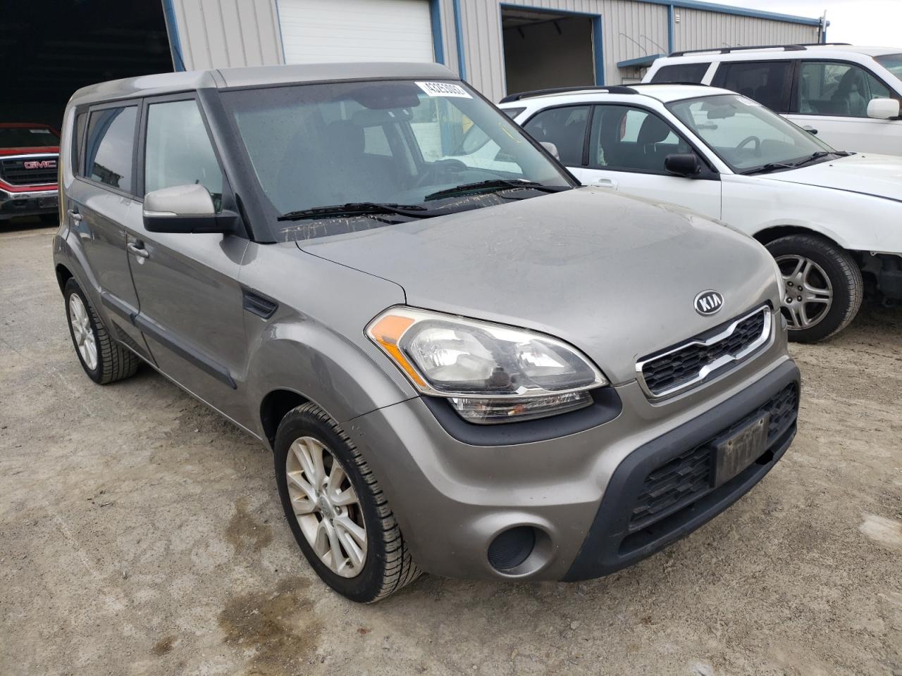 KIA SOUL + 2012 with VIN KNDJT2A69C7368179 - Photo from auction