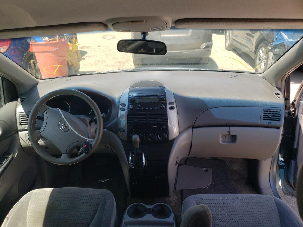 Photo 9 from auction – 2006 TOYOTA SIENNA CE with VIN 5TDZA23C26S431371