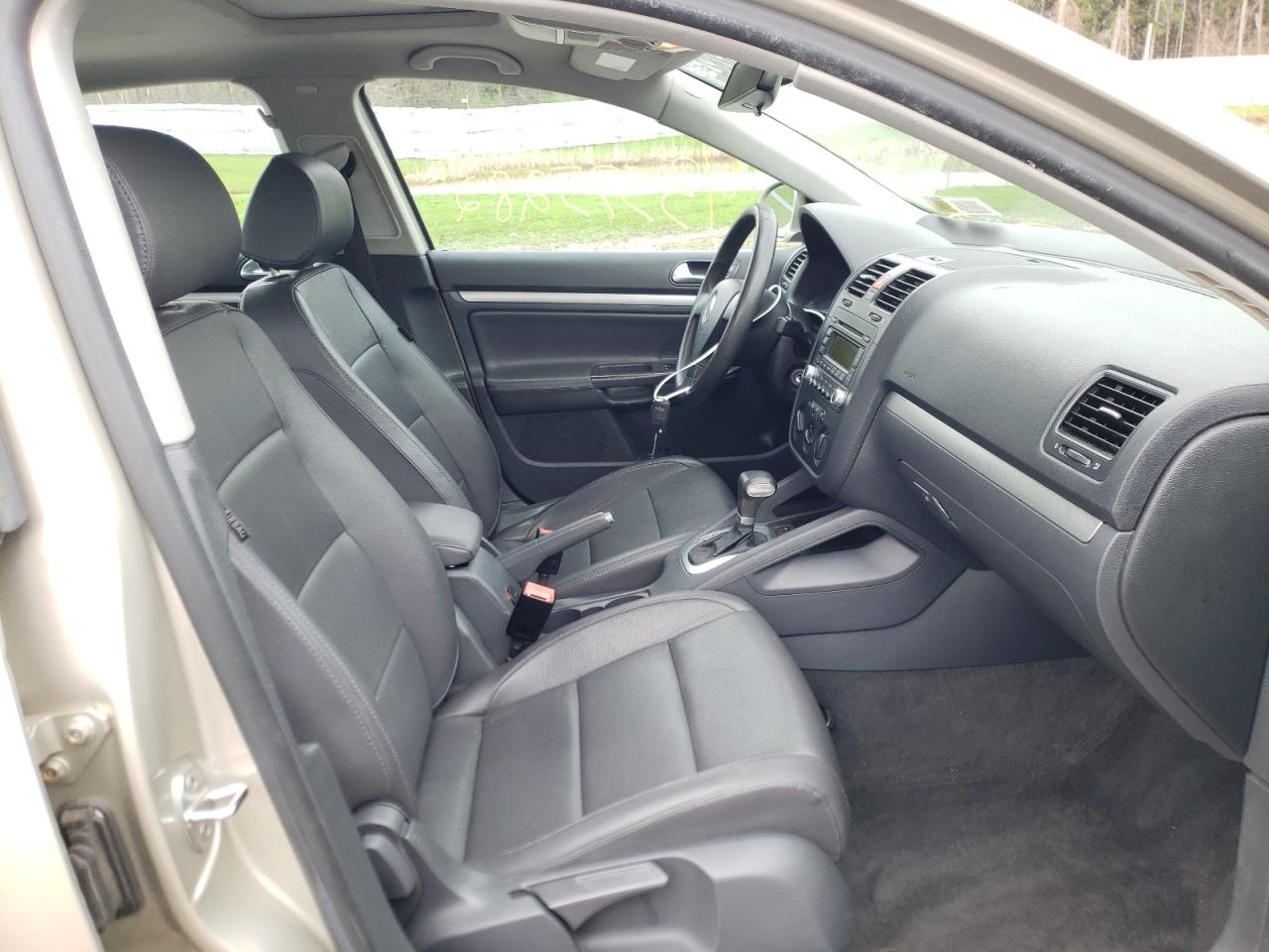 Photo 5 from auction – 2006 VOLKSWAGEN JETTA 2.5 with VIN 3VWSG71K76M652825