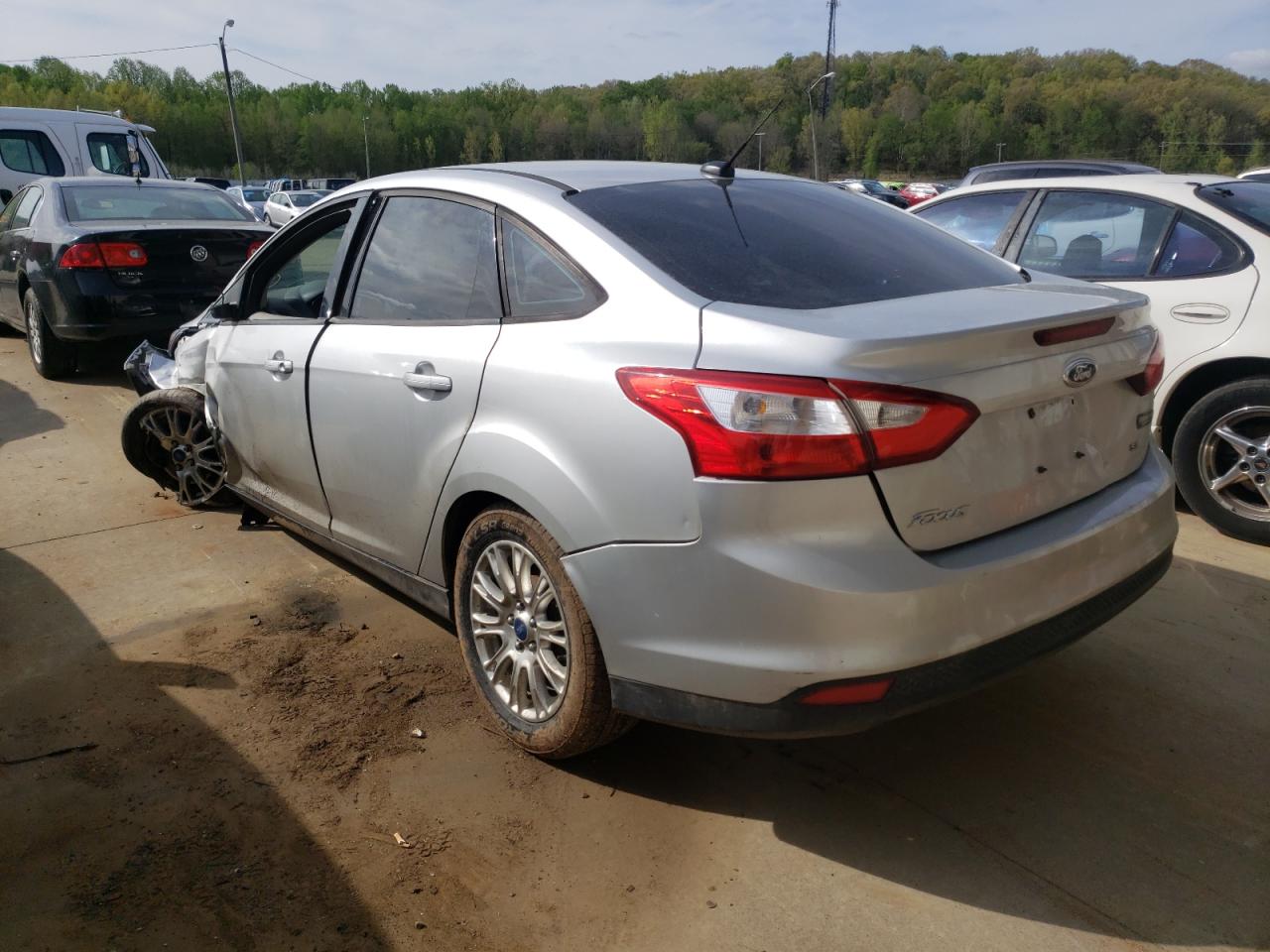 Photo 3 from auction – 2012 FORD FOCUS SE with VIN 1FAHP3F25CL132799
