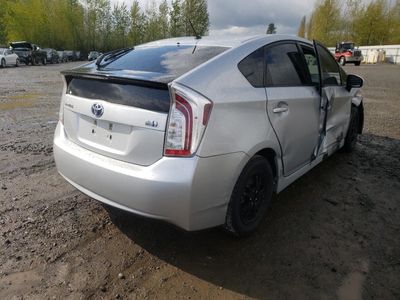 Photo 4 from auction – 2013 TOYOTA PRIUS with VIN JTDKN3DU7D5688791