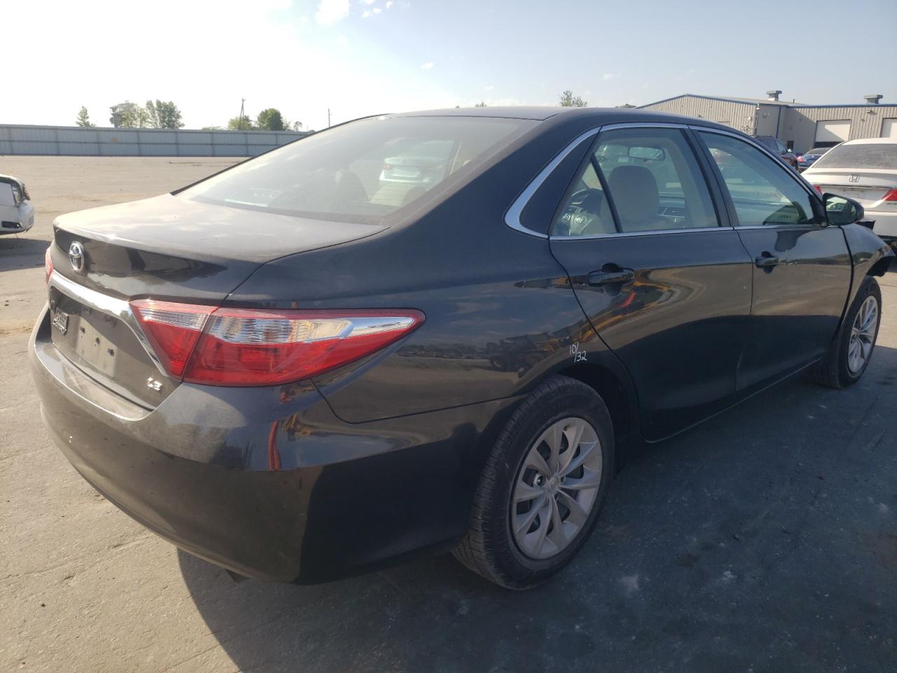 Photo 4 from auction – 2016 TOYOTA CAMRY LE with VIN 4T1BF1FK6GU144303