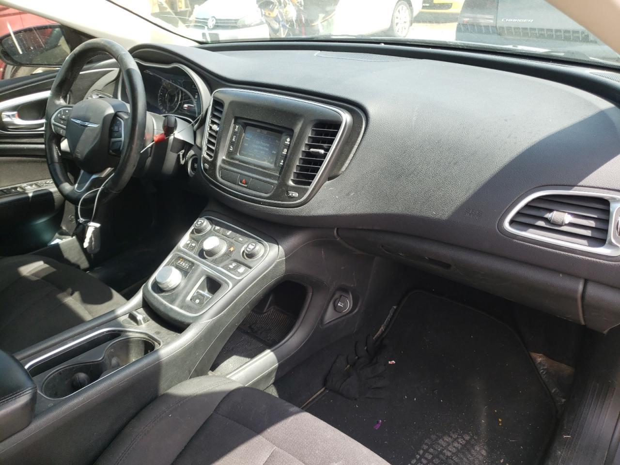 Photo 9 from auction – 2015 CHRYSLER 200 LIMITE with VIN 1C3CCCAB7FN747522