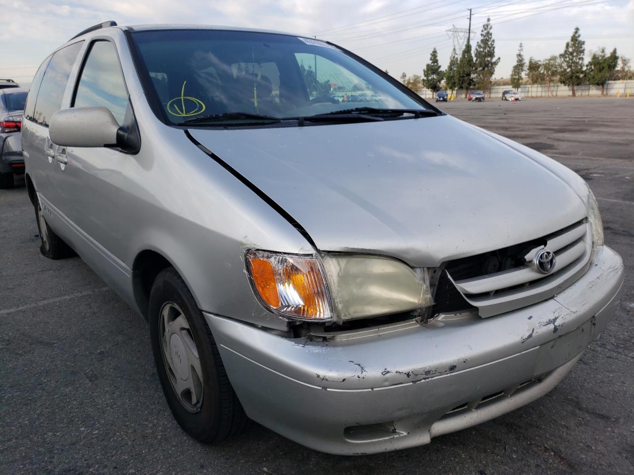 Photo 1 from auction – 2003 TOYOTA SIENNA LE with VIN 4T3ZF13C43U550108