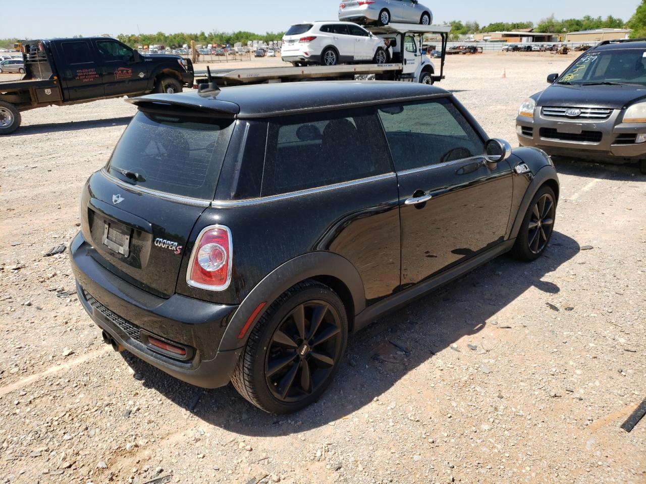 Photo 4 from auction – 2011 MINI COOPER S with VIN WMWSV3C59BTY12768