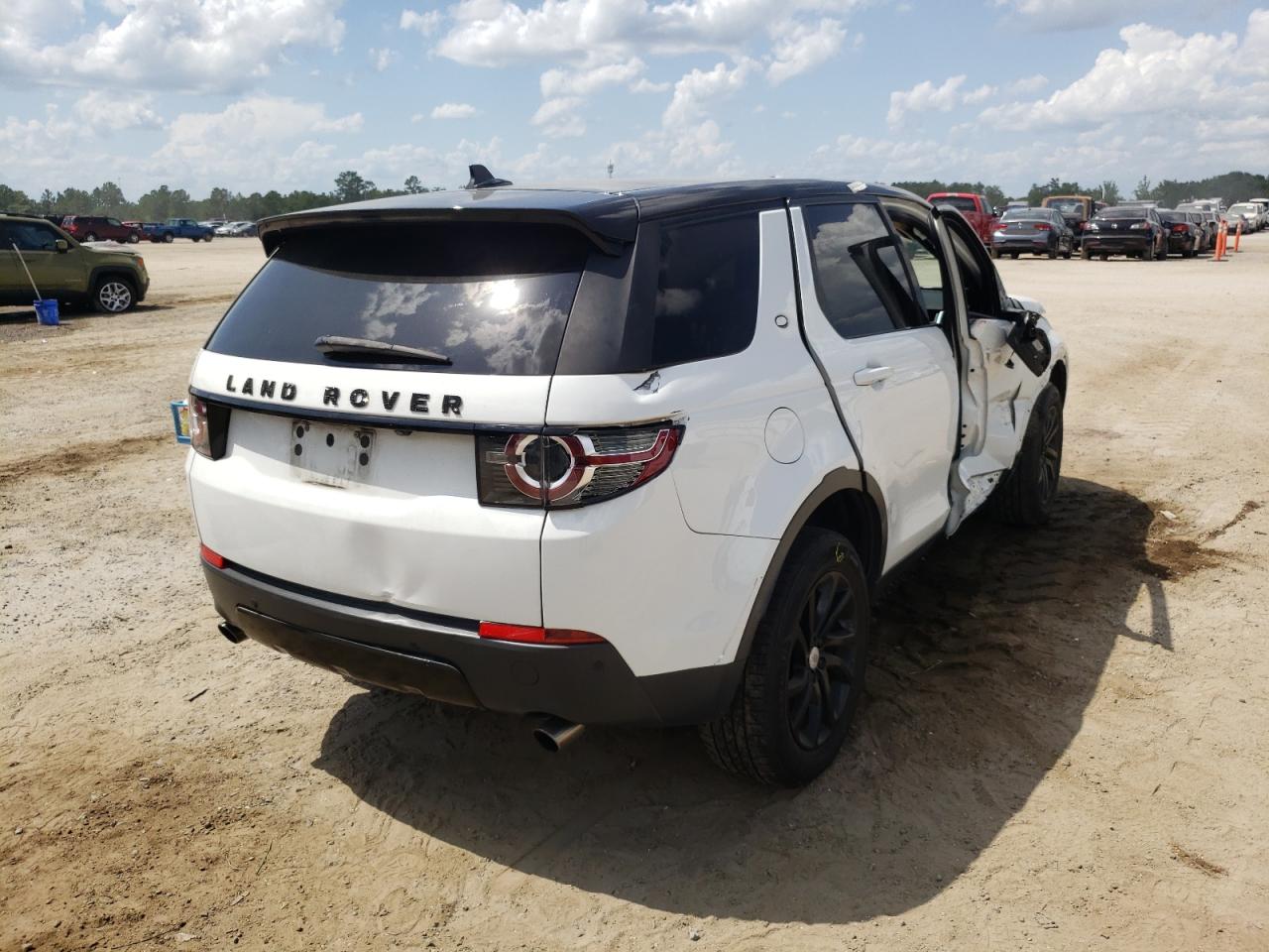 Photo 4 from auction – 2016 LAND ROVER DISCOVERY with VIN SALCR2BG2GH545873