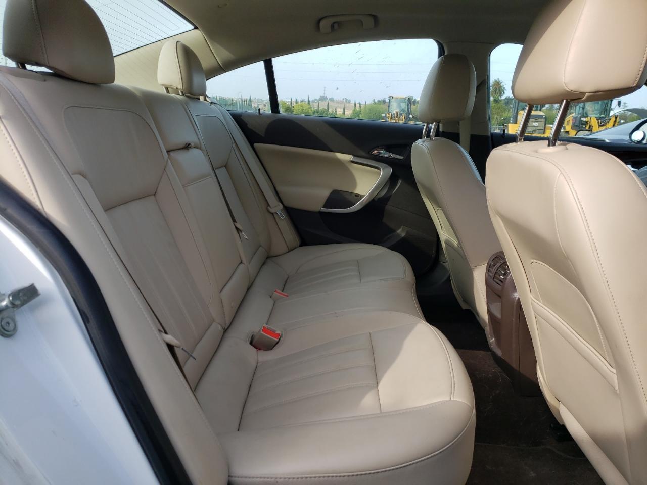 Photo 6 from auction – 2014 BUICK REGAL with VIN 2G4GK5EX2E9233592