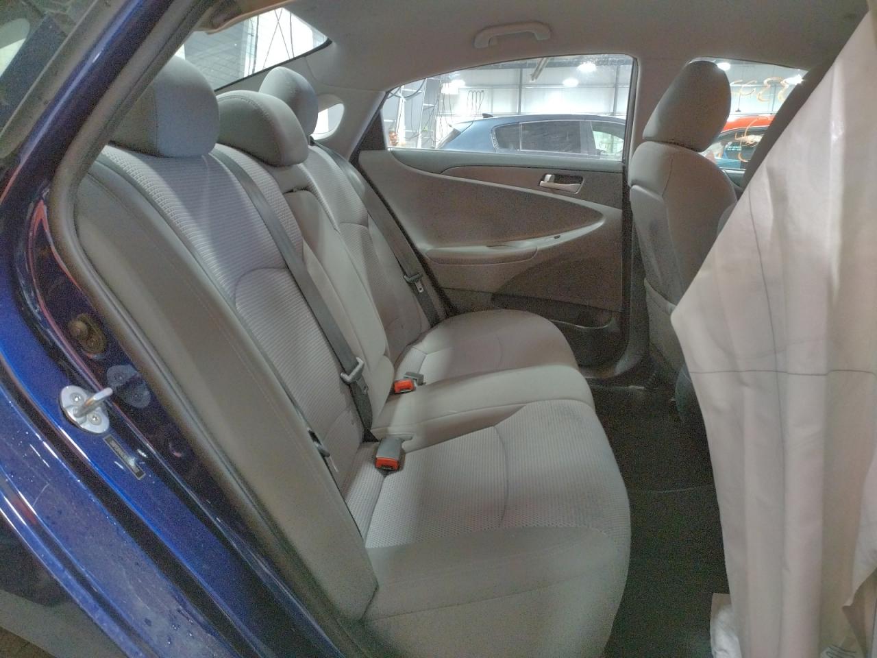 Photo 6 from auction – 2012 HYUNDAI SONATA GLS with VIN 5NPEB4AC9CH373822