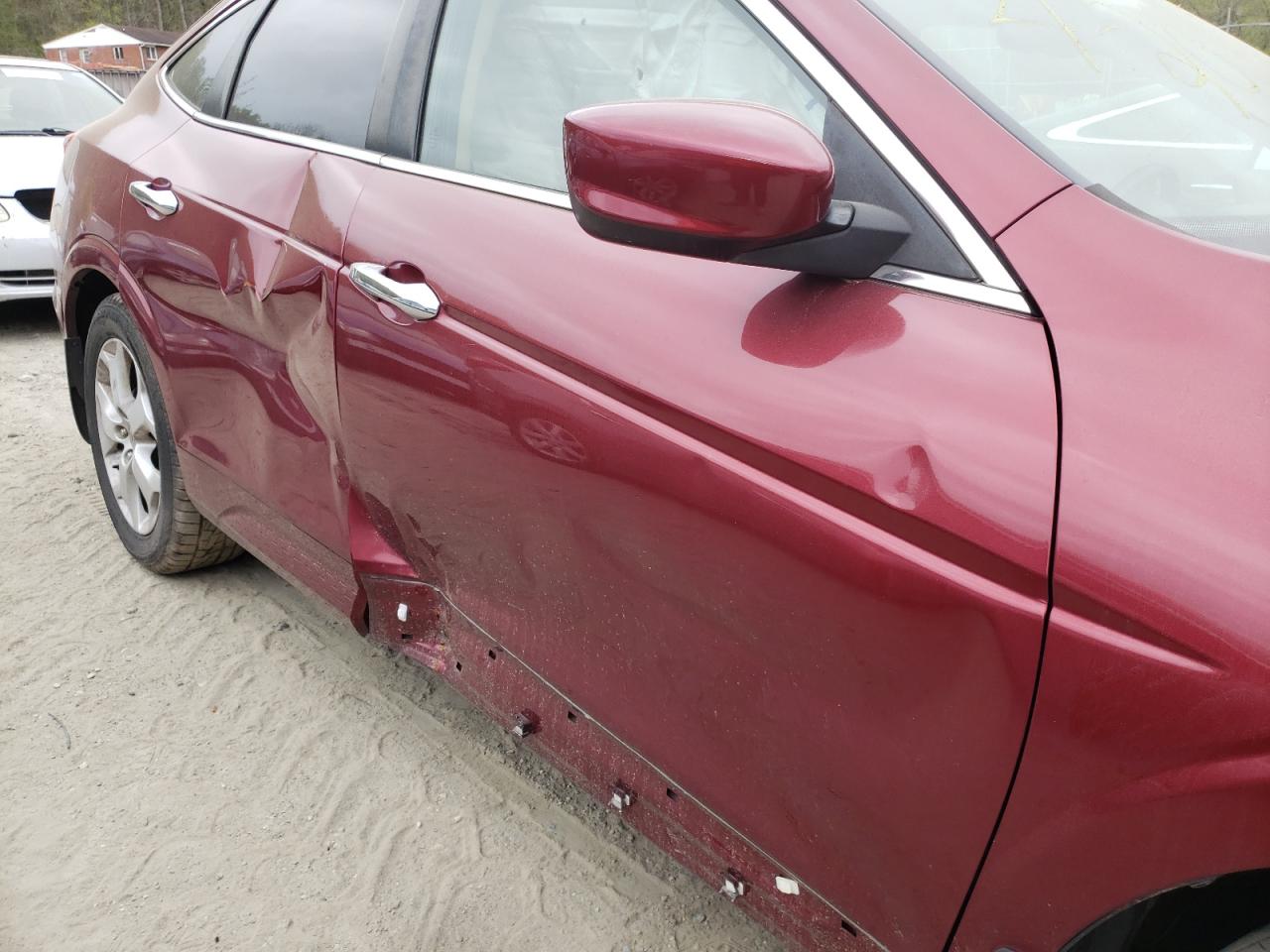 Photo 9 from auction – 2011 HONDA ACCORD CRO with VIN 5J6TF2H54BL000604