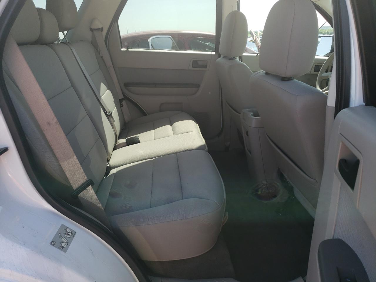 Photo 6 from auction – 2010 FORD ESCAPE HYB with VIN 1FMCU4K36AKD33899