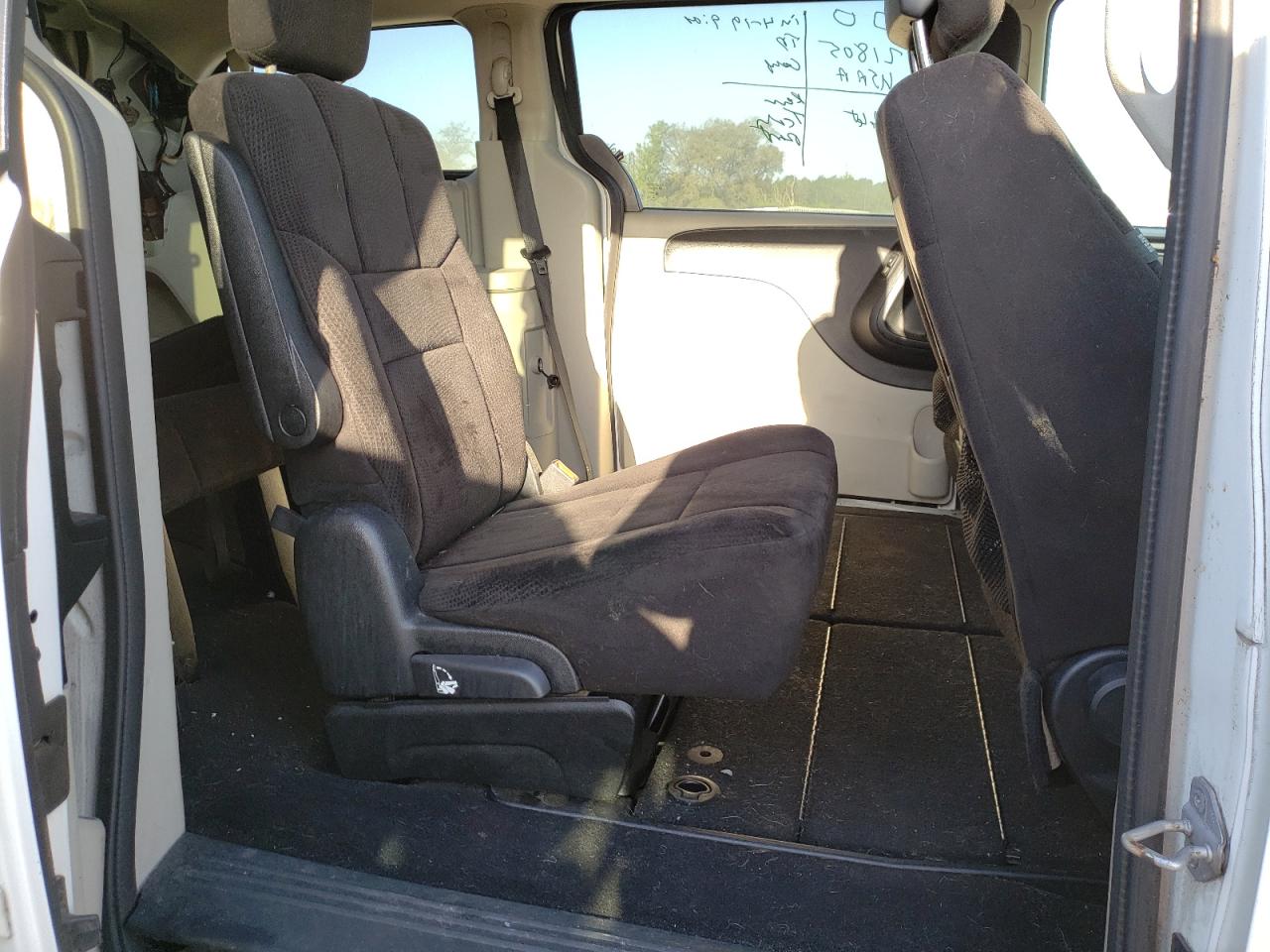 Photo 6 from auction – 2013 DODGE GRAND CARA with VIN 2C4RDGCG4DR626093