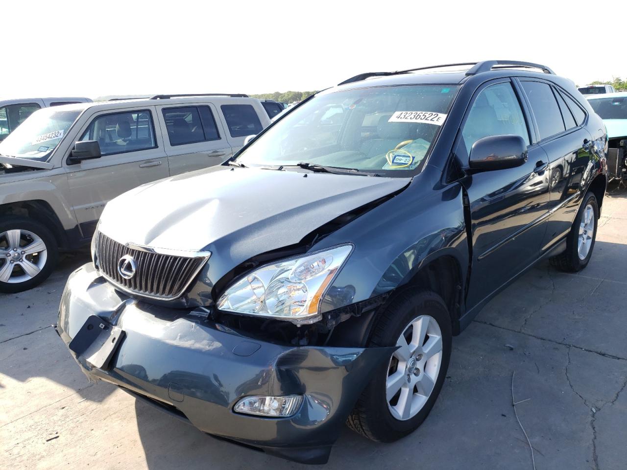 Photo 2 from auction – 2005 LEXUS RX 330 with VIN 2T2HA31UX5C046771