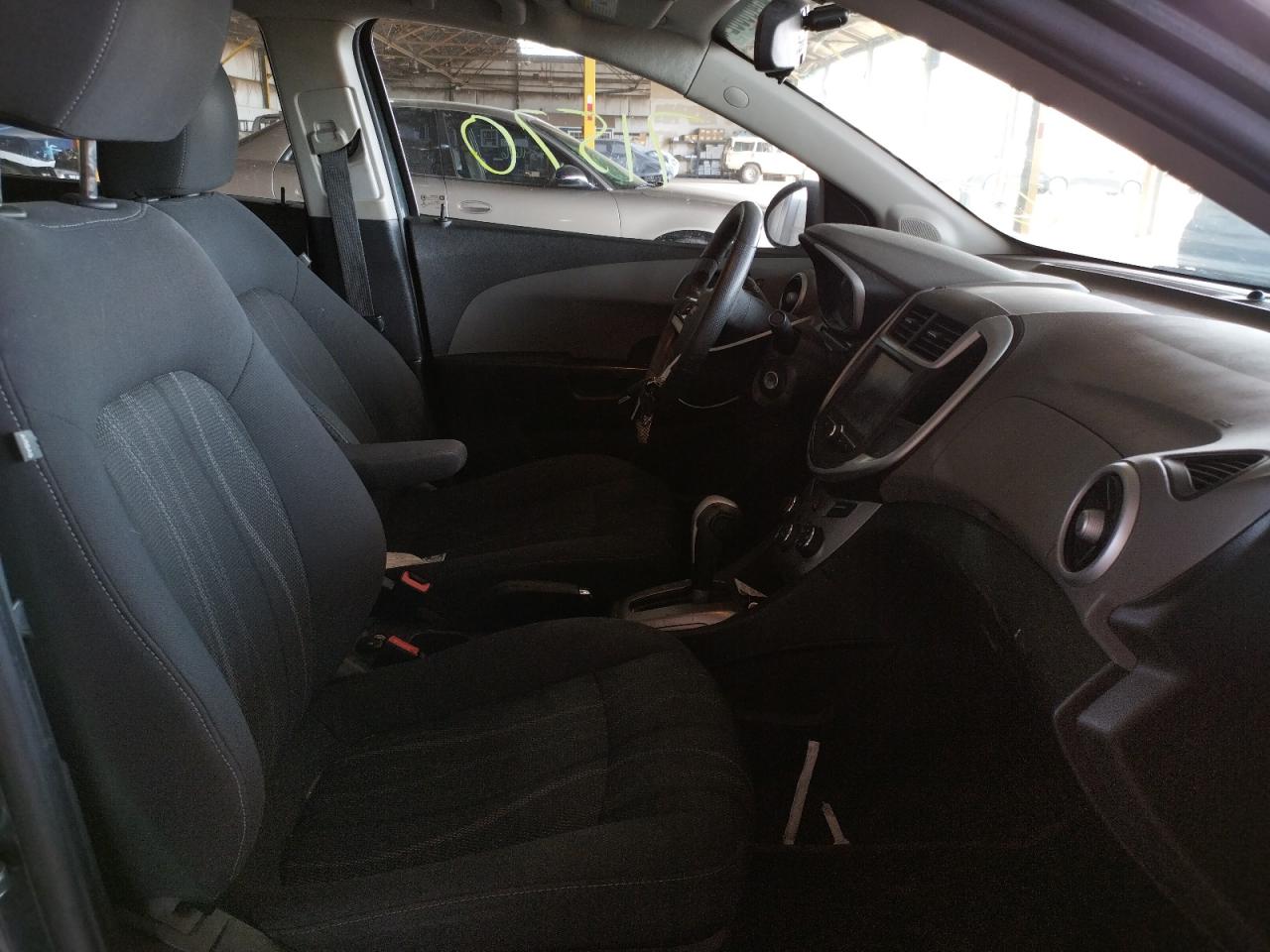 Photo 5 from auction – 2017 CHEVROLET SONIC LT with VIN 1G1JD5SH1H4148728