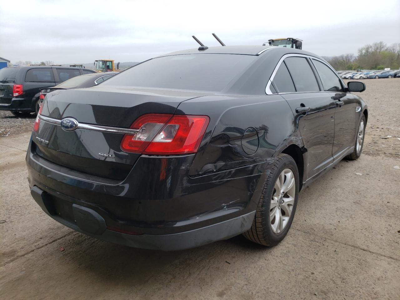 Photo 4 from auction – 2010 FORD TAURUS SEL with VIN 1FAHP2EW9AG148721