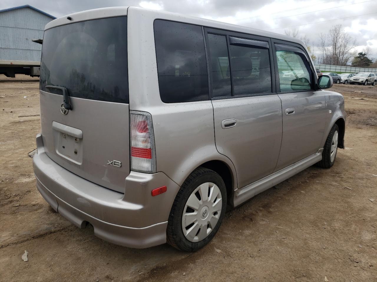 Photo 4 from auction – 2006 SCION XB with VIN JTLKT324064085929