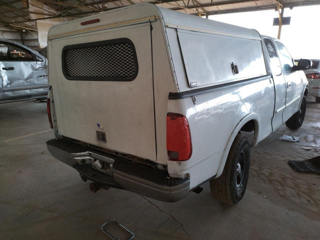 Photo 4 from auction – 2000 FORD F150 with VIN 1FTRX18WXYNB88459