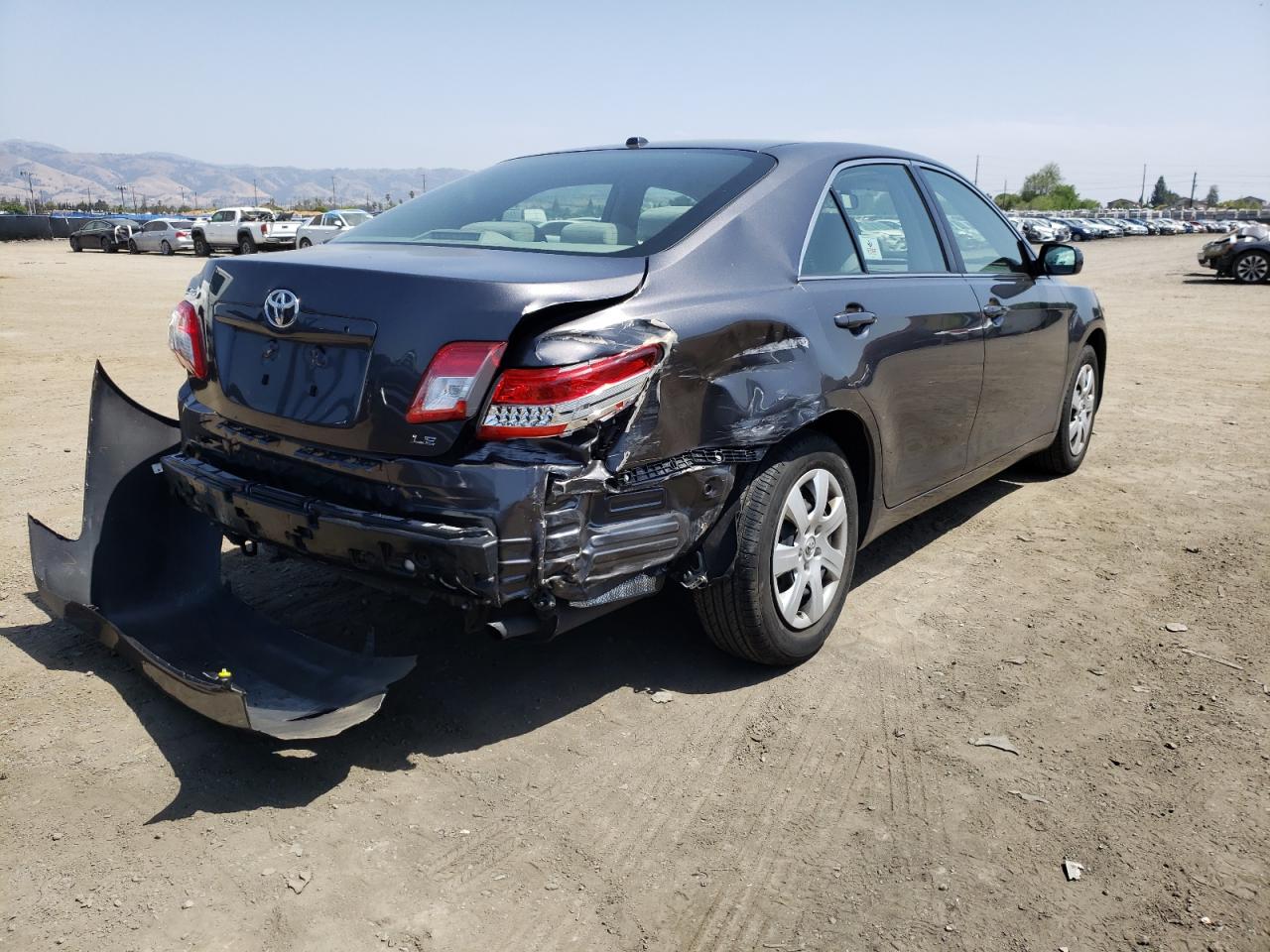 Photo 4 from auction – 2011 TOYOTA CAMRY BASE with VIN JTNBF3EK5B3005792