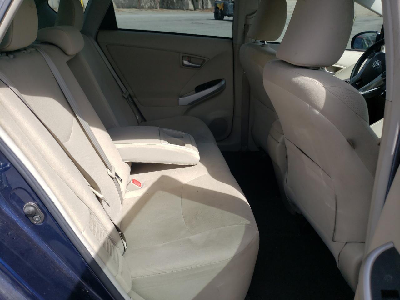 Photo 6 from auction – 2013 TOYOTA PRIUS with VIN JTDKN3DU1D0348324
