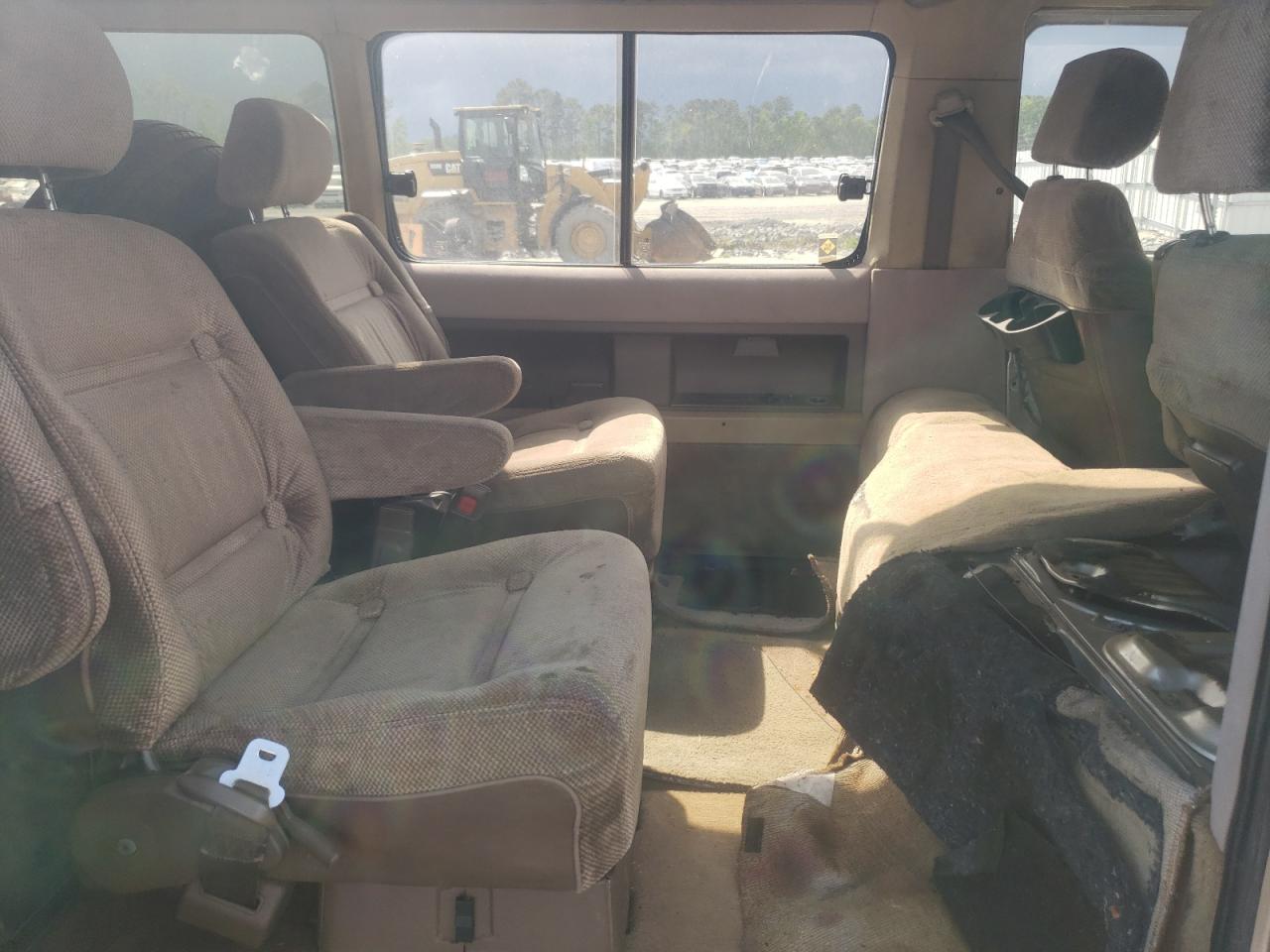 Photo 6 from auction – 1986 TOYOTA VAN with VIN JT3YR26W8G5013497