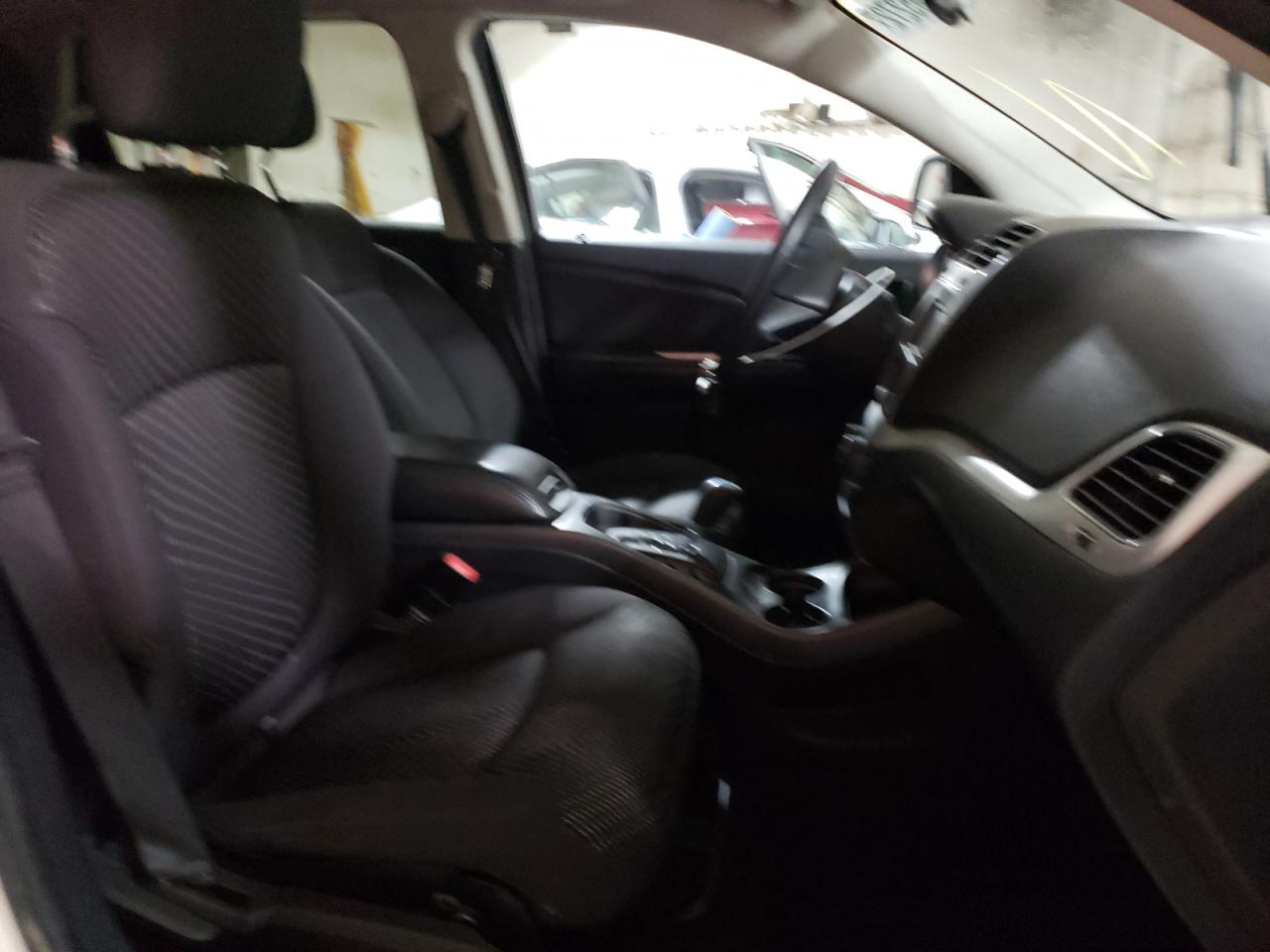 Photo 5 from auction – 2012 DODGE JOURNEY SX with VIN 3C4PDDBG4CT297477