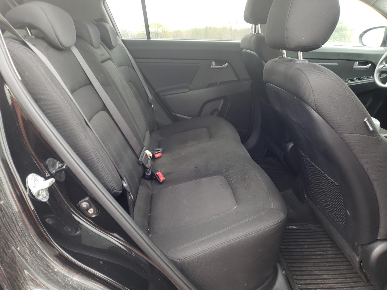 Photo 6 from auction – 2012 KIA SPORTAGE L with VIN KNDPBCA24C7284755