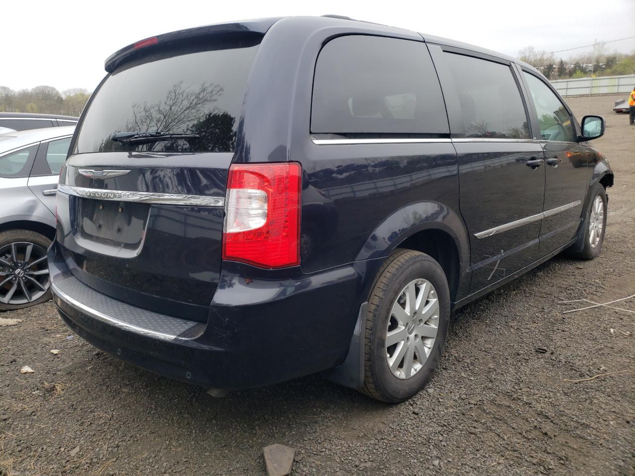 Photo 4 from auction – 2011 CHRYSLER TOWN & COU with VIN 2A4RR8DG4BR604124
