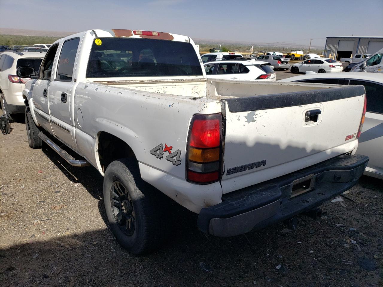 Photo 3 from auction – 2005 GMC SIERRA K25 with VIN 1GTHK23205F960350