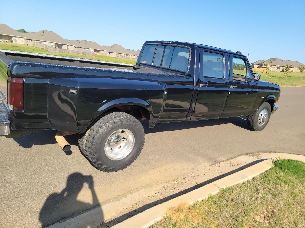 Photo 4 from auction – 1997 FORD F350 with VIN 1FTJW35F3VEA36891