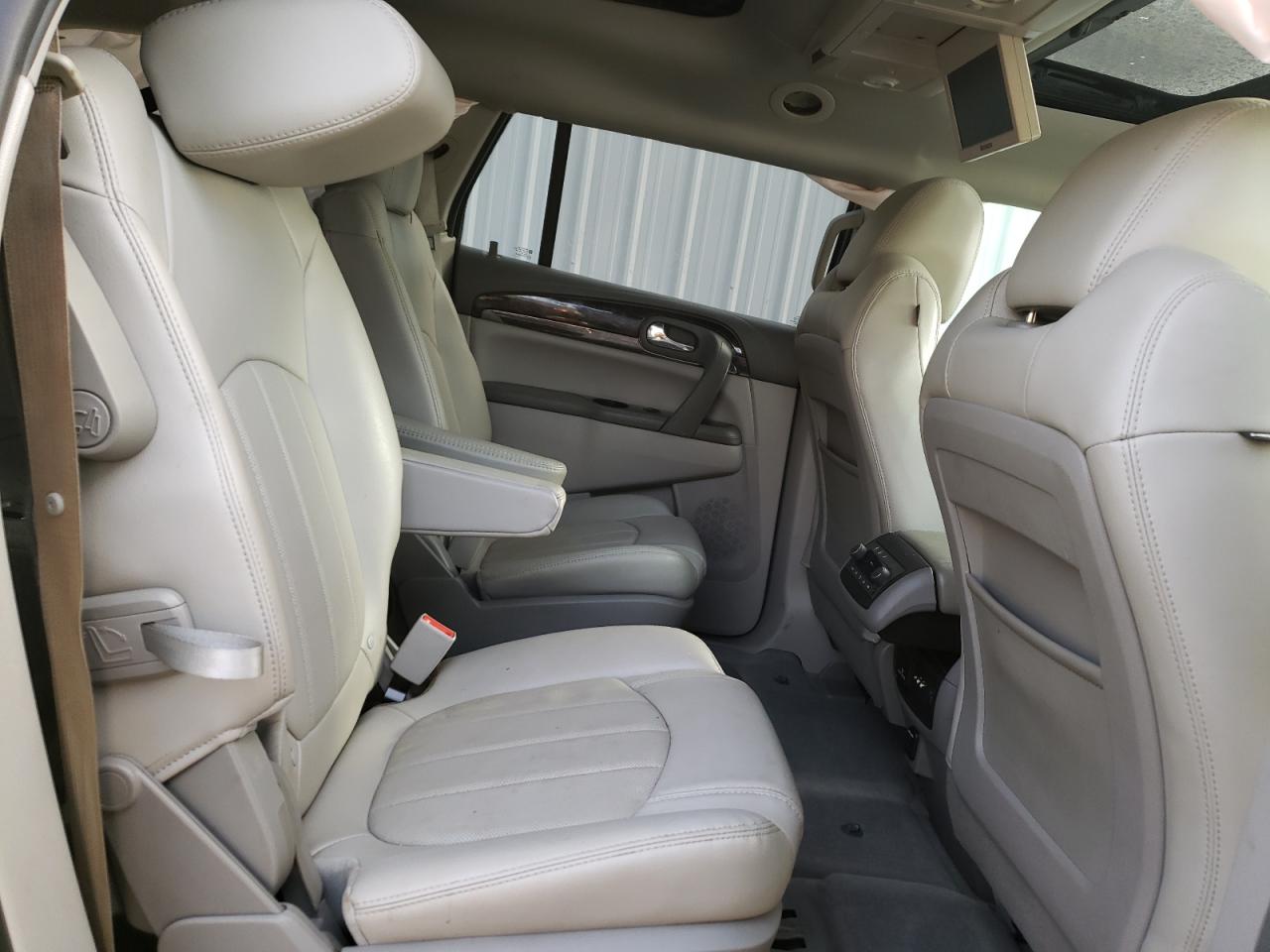 Photo 6 from auction – 2016 BUICK ENCLAVE with VIN 5GAKRCKD5GJ213368