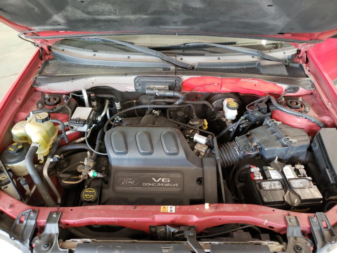 Photo 7 from auction – 2002 FORD ESCAPE XLT with VIN 1FMYU031X2KB14747