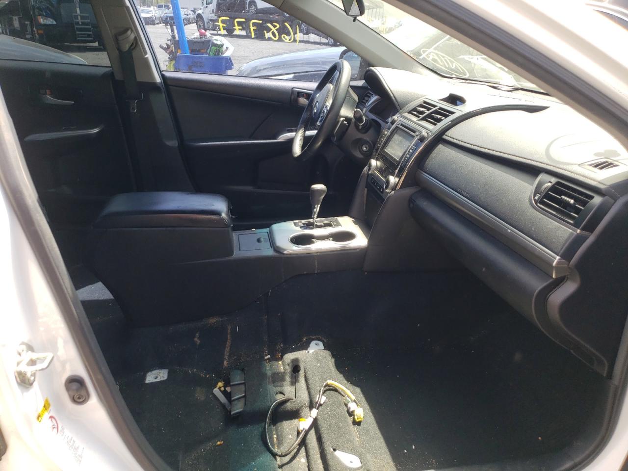 Photo 5 from auction – 2014 TOYOTA CAMRY L with VIN 4T1BF1FK0EU456999