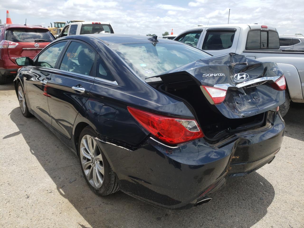 Photo 3 from auction – 2012 HYUNDAI SONATA SE with VIN 5NPEC4AB9CH391788