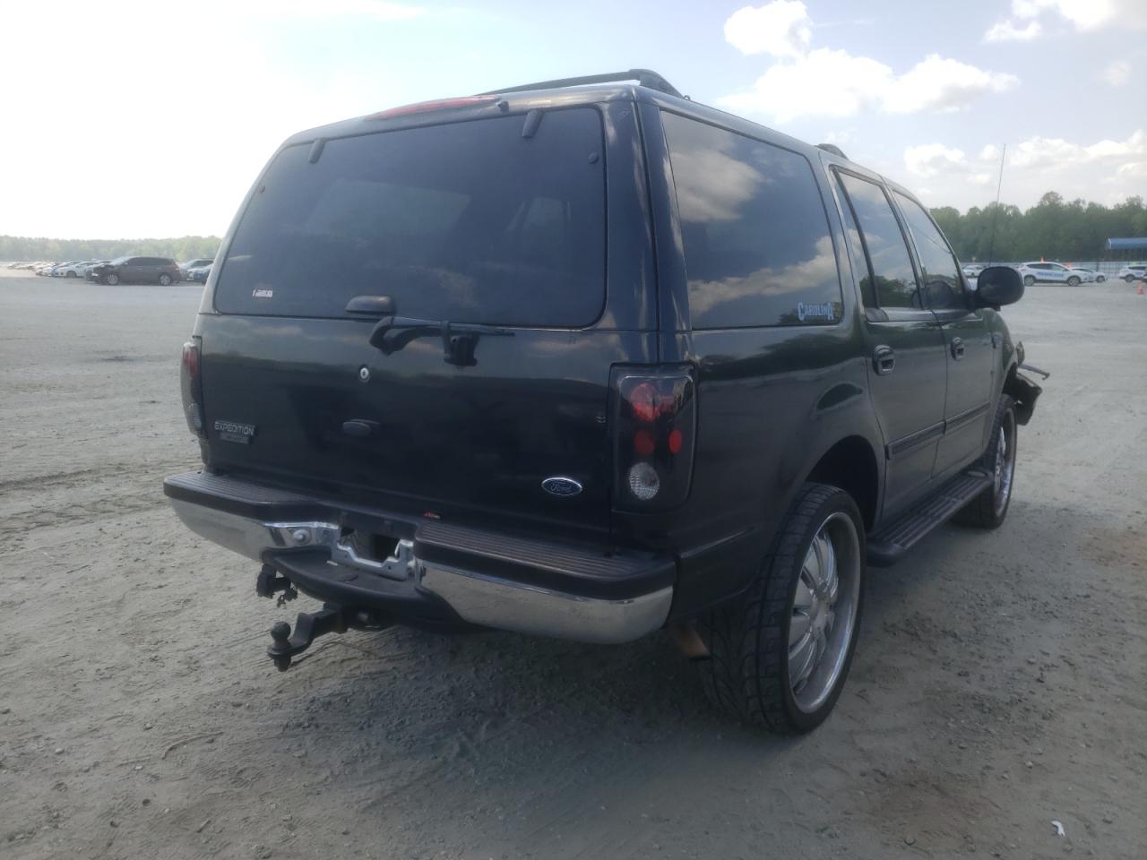 Photo 4 from auction – 1998 FORD EXPEDITION with VIN 1FMRU18W9WLA88799