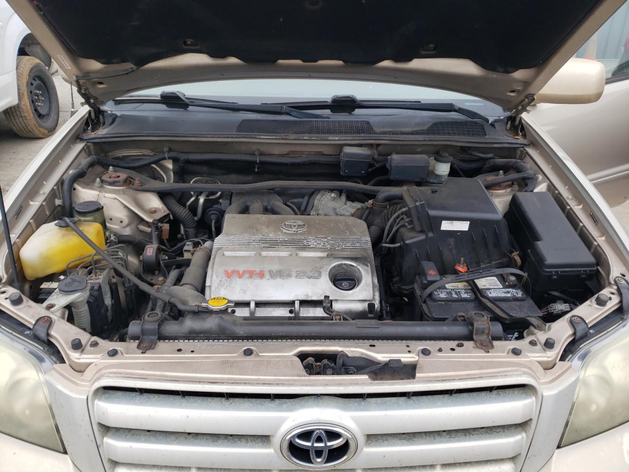 Photo 7 from auction – 2005 TOYOTA HIGHLANDER with VIN JTEEP21A850135041