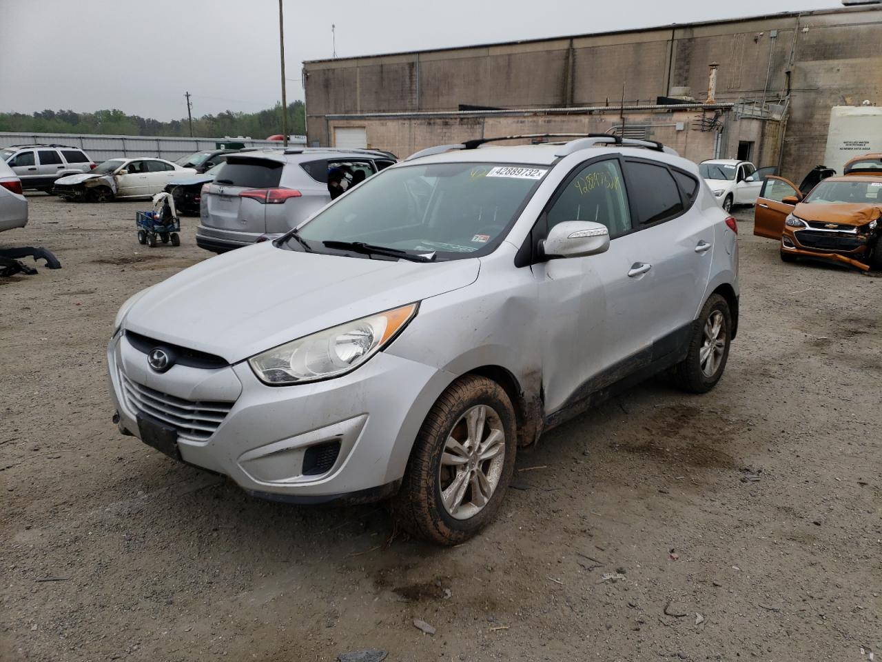 Photo 2 from auction – 2012 HYUNDAI TUCSON GLS with VIN KM8JUCAC3CU466369